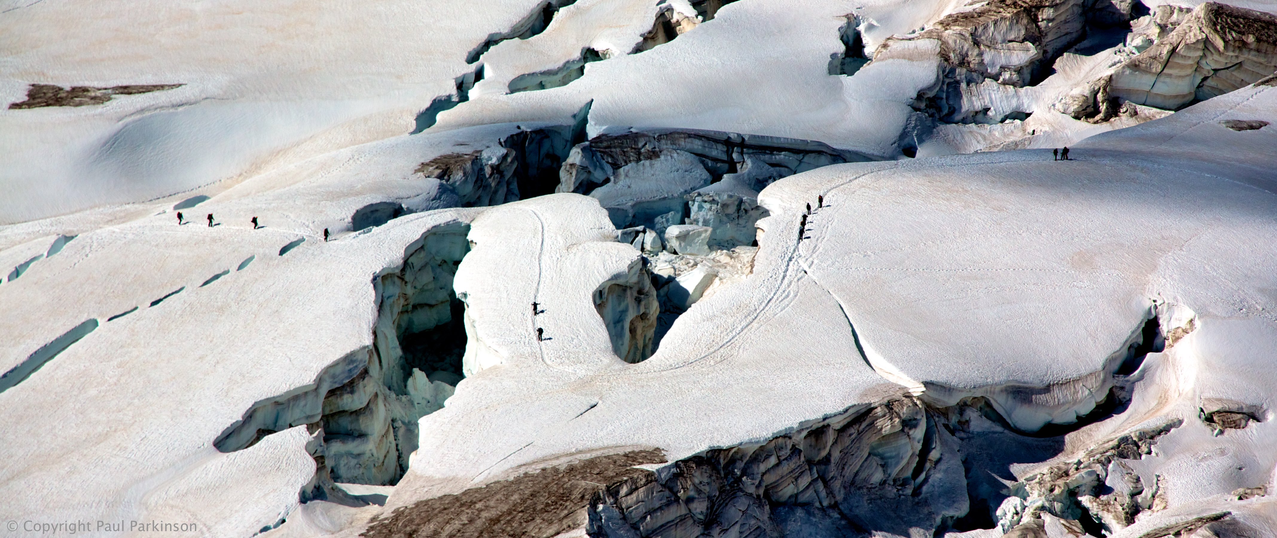 banner image: Alpinists crossing the Vallee Blanche, Mont Blanc, Chamonix